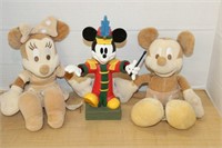 SELECTION OF DISNEY MOUSES