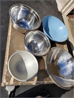 Stainless Steel  & Plastic Mixing bowls