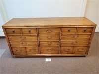 Vintage Thomasville 9-Drawer Dresser (No Ship)
