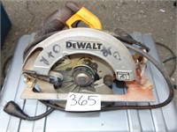 DeWalt Electric 7-1/4" Circular Saw