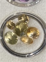 Mixture of faceted stones