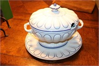 LARGE TUREEN WITH UNDERPLATE
