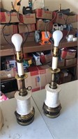 2 matching vintage lamps