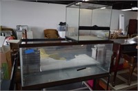 2 Aquariums 1 Stand