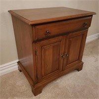 Small Pennsylvania House Cabinet Console