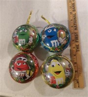 Set of four ornament tins