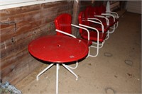 Table with 5 Chairs