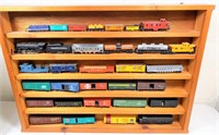 HO train cars & cabinet