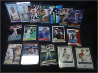 Lot of 17 Baseball cards