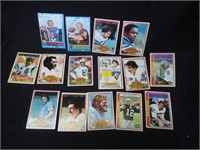 Lot of 15 vintage football cards