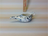 Antique Blue Onion Porcelain Pap Boat Invalid Feed