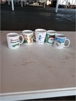 5 Christmas coffee mugs