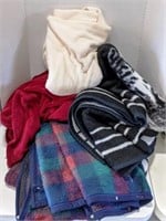 Assorted Blankets/Throws