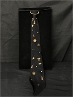 Fashionable Pins tie