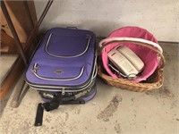 BASKETS AND LUGGAGE