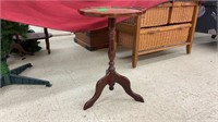 Vintage wooden occasional table. Measures 14