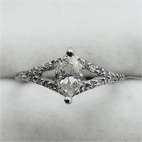 Certified 14K Marquise Dia(0.56ct) Side Dia(0.25ct