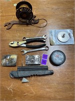 hand tools / belt buckles