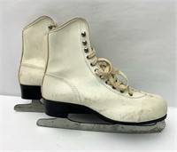 Size 7 white skates