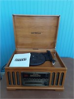 Record/CD/Radio Player by Detrola