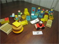 Large Lot of Vintage Fisher Price Little People