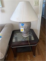 WOOD/GLASS END TABLE WITH LAMP