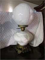Fenton Gone w/Wind Cabbage Rose lamp