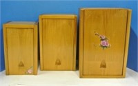 Floral Accented Nesting Boxes