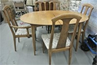 Oval Top Dining Table & Chairs