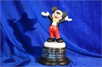 1994 mickey mouse trophy 101/4"