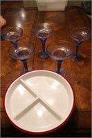 5 MARGARITA GLASSES-PLASTIC AND 8 SECTIONAL PLATES