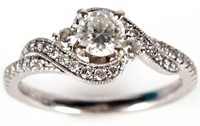 14K WHITE GOLD DIAMOND LADIES RING - .77 CTW