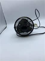 Small desk fan