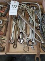 FLAT OF ASSORTED COMBO & OTHER WRENCHES