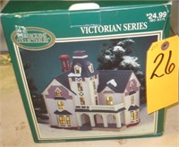 DICKENS COLLECTIBLES LIGHTED HOUSE