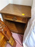 ONE DRAWER NIGHTSTAND