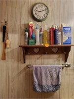 COUNTRY HEART WOOD SHELF AND CONTENTS