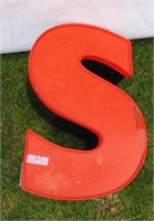 red signage letter s 18"
