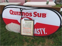 quiznos subs signage