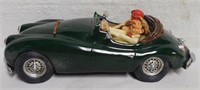 Guillermo Forchino Resin couple in a sports car