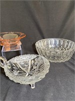 Lots of three vintage glass bowls one