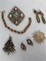 Lot of six Sarah Coventry costume jewelry pieces