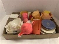 (FLAT) Assorted Child's Play Dishes