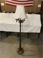 Floor Lamp w/ Shade - 4 Bulbs