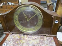 Mauthe mantle clock w/ key