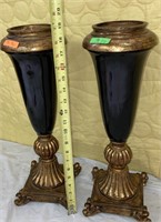 2 Candleholders