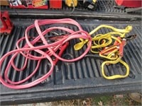 2 jumper cables
