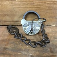 Large Brass Padlock & Chain with Key (SL)