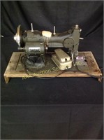 Old White Sewing Machine-untested