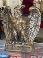 VINTAGE 1976 BICENNTENNIAL EAGLE PAPERWEIGHT